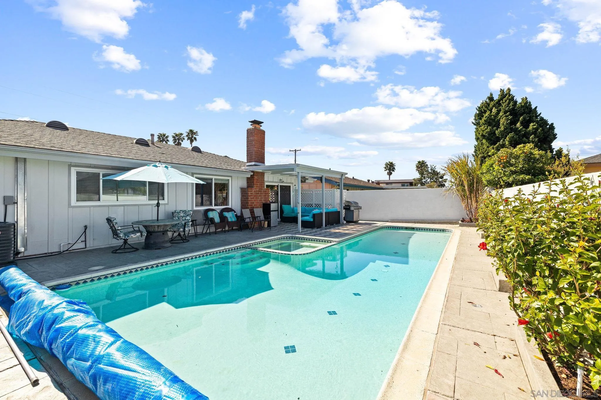 https://cdn.realtyfeed.com/cdn/127/260023076/1ab38145cf9a717f8506815aa7d820a0.webp