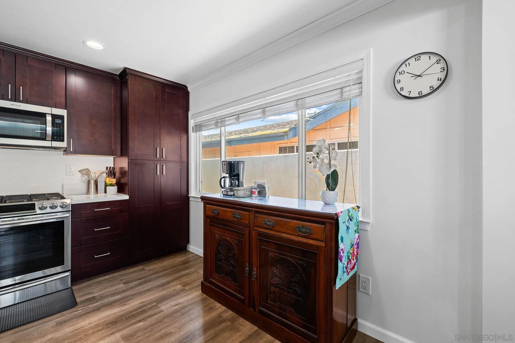https://cdn.realtyfeed.com/cdn/127/260023076/bc5535873115a240cfa4bbf6f645095e.webp
