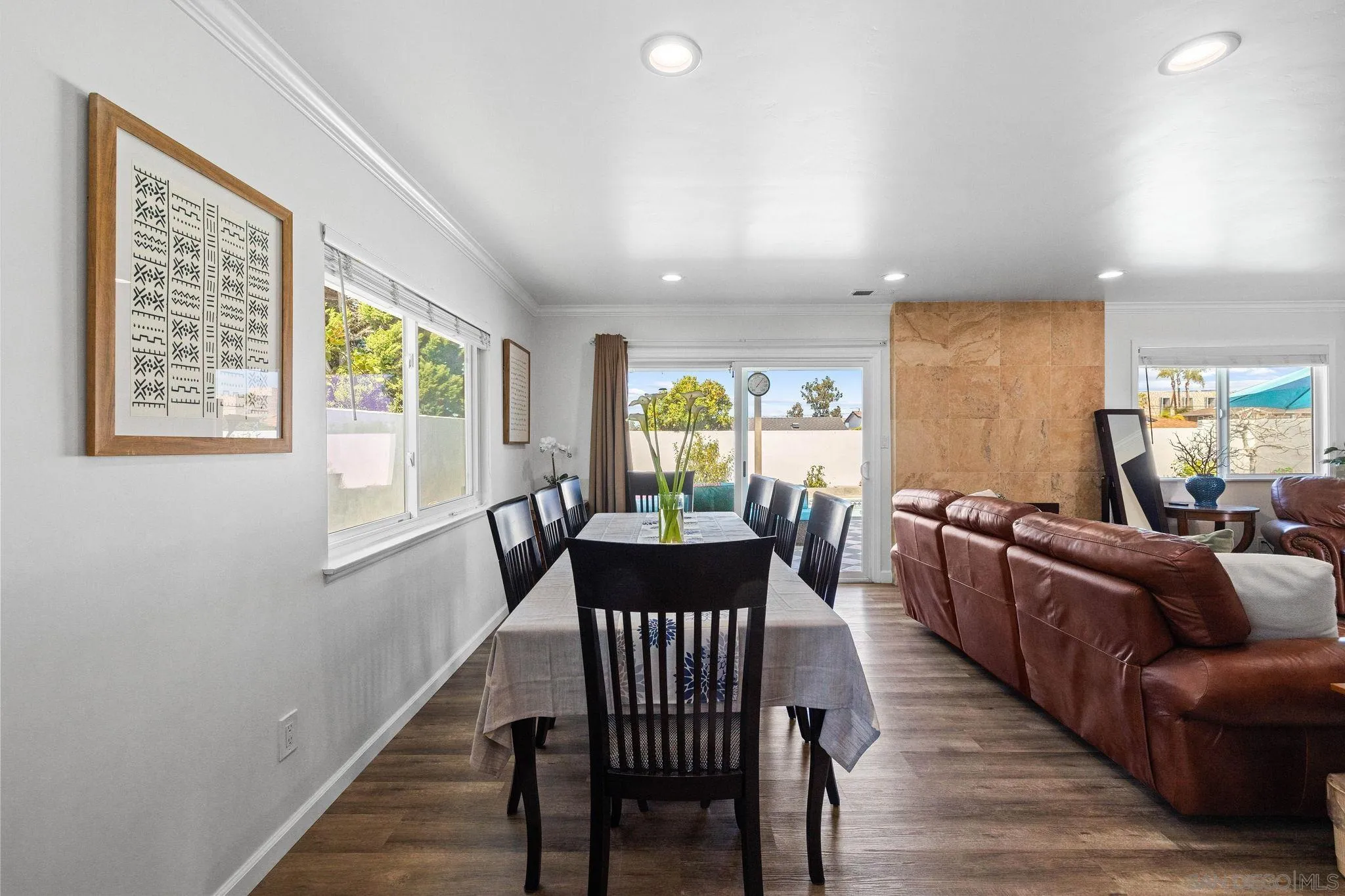 https://cdn.realtyfeed.com/cdn/127/260023076/e09152a4d0b8cef0bf2c5f7f9eb2dff1.webp