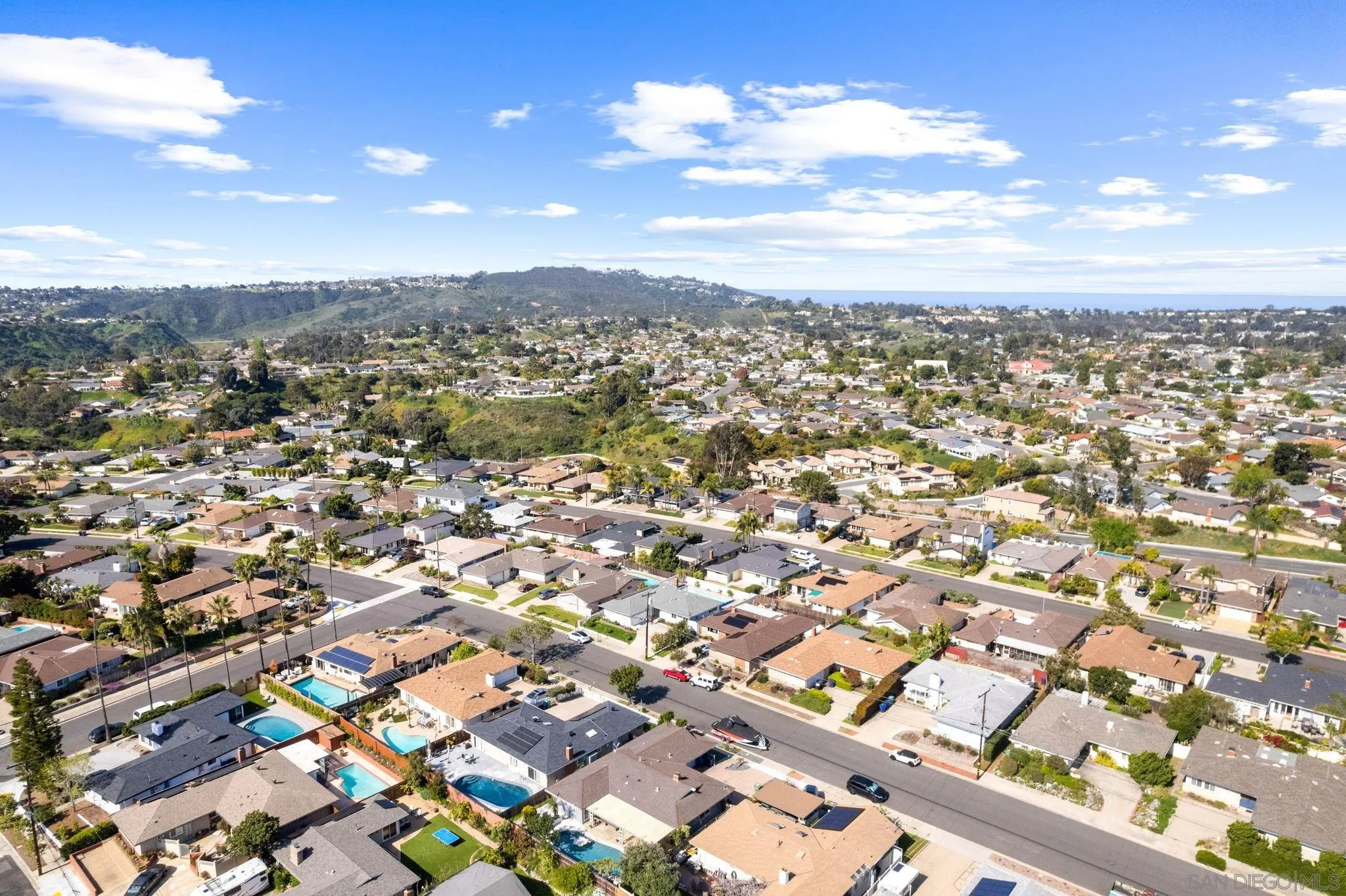 https://cdn.realtyfeed.com/cdn/127/260023076/ead22a2d451c46e0676fd0932f0aaf43.webp