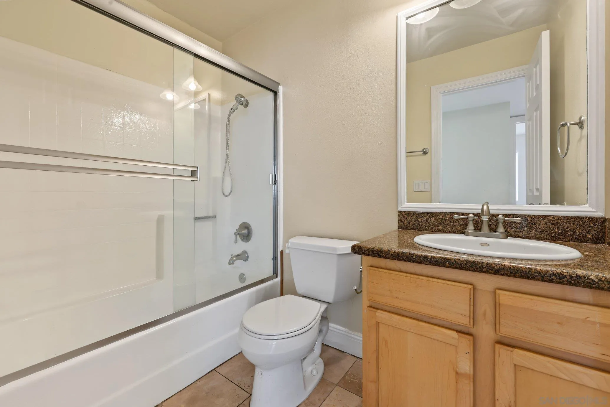 https://cdn.realtyfeed.com/cdn/127/260023077/2002f70a06f8d7fc67d4903512a6d962.webp
