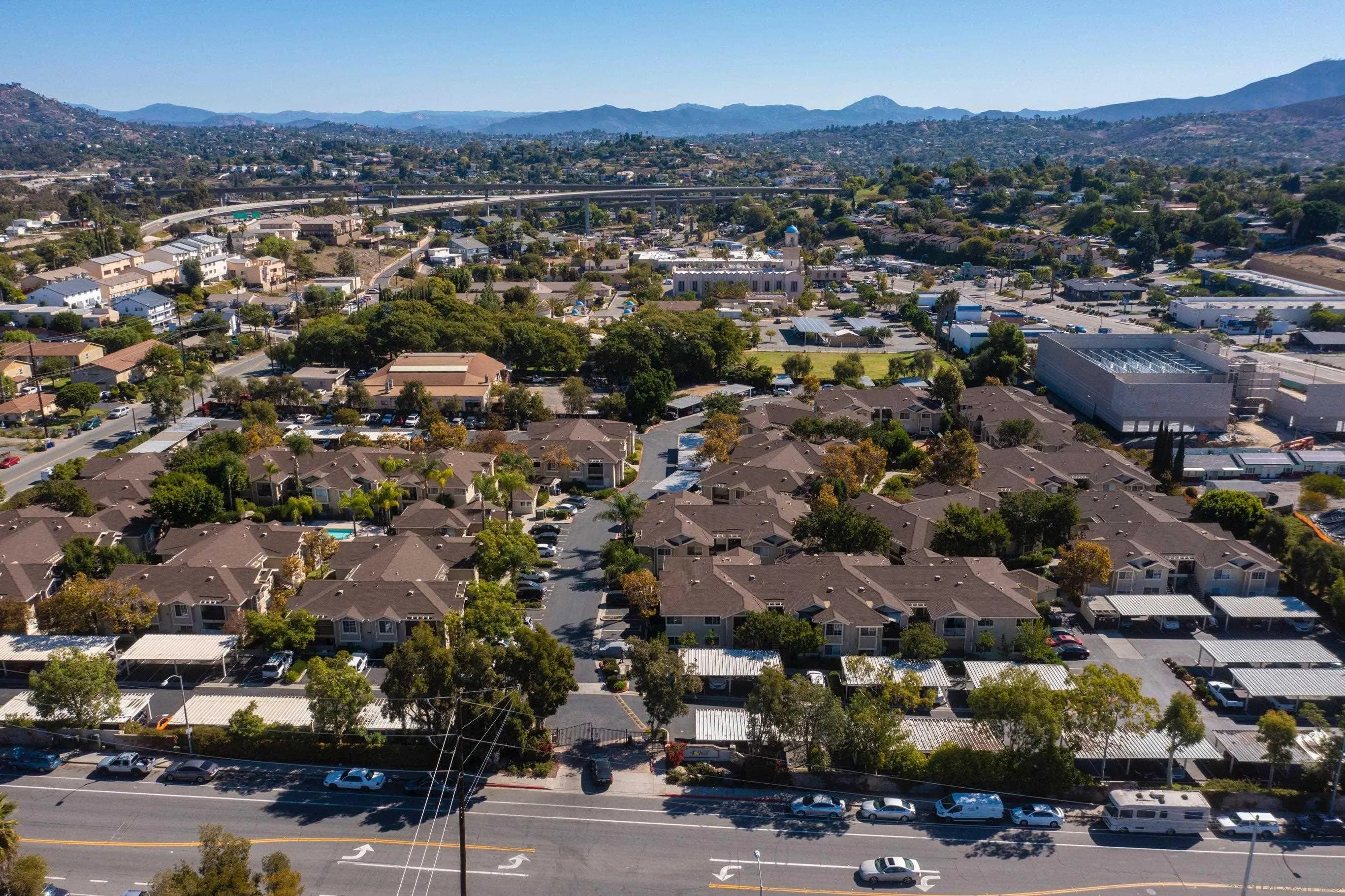 https://cdn.realtyfeed.com/cdn/127/260023077/77e33db177d71e2938b82d6a8cba8405.webp
