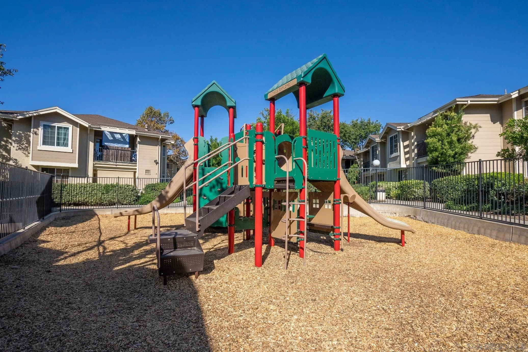 https://cdn.realtyfeed.com/cdn/127/260023077/ea9198ecba1fdd8bf3117594965b88c5.webp