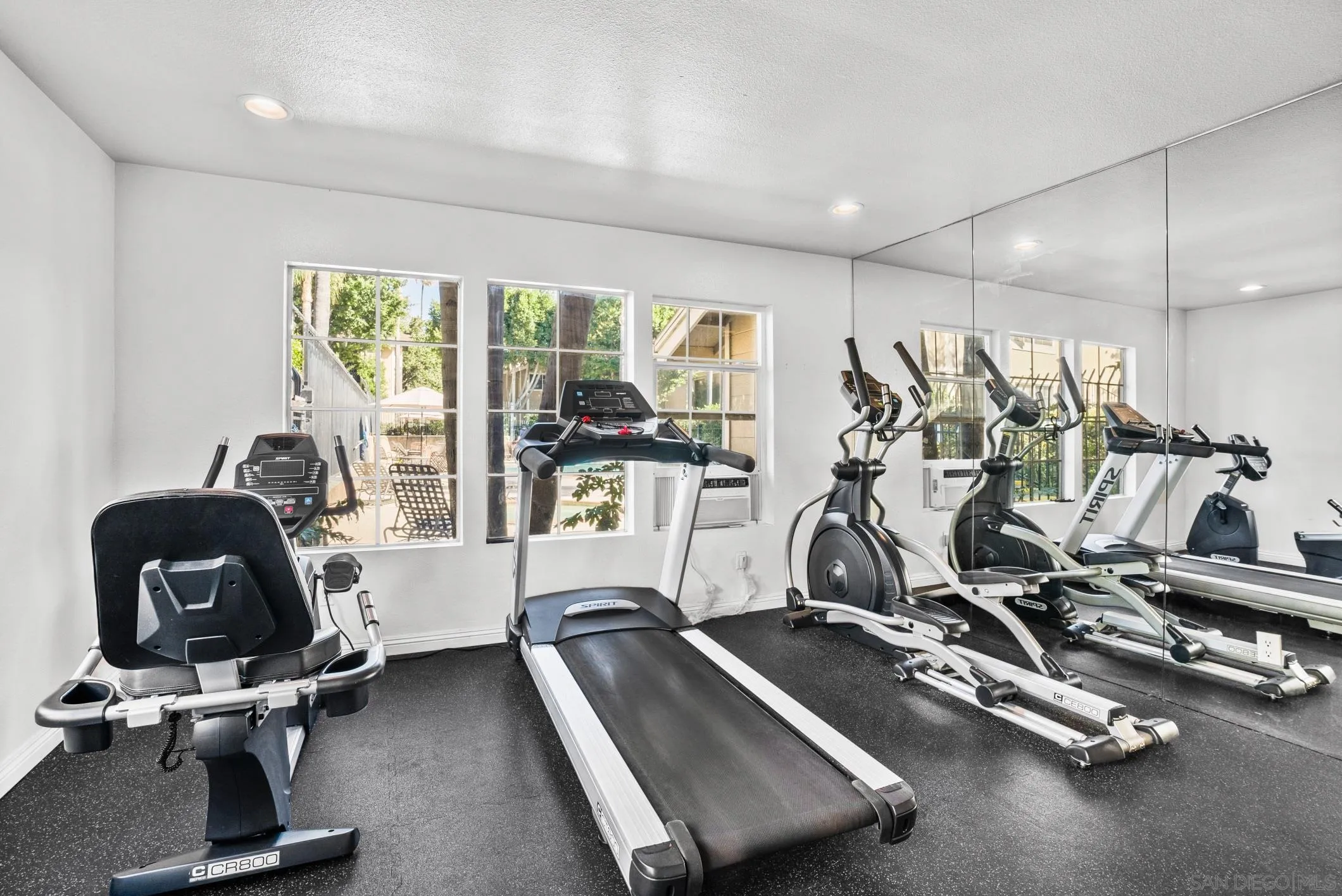 https://cdn.realtyfeed.com/cdn/127/260023077/eda9d4073866ee35cbf0790ac52588c2.webp