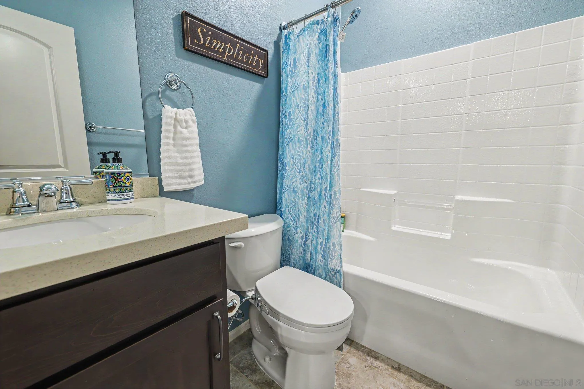 https://cdn.realtyfeed.com/cdn/127/260023078/29da42c55bc4bf3a1b9f09caad54813f.webp
