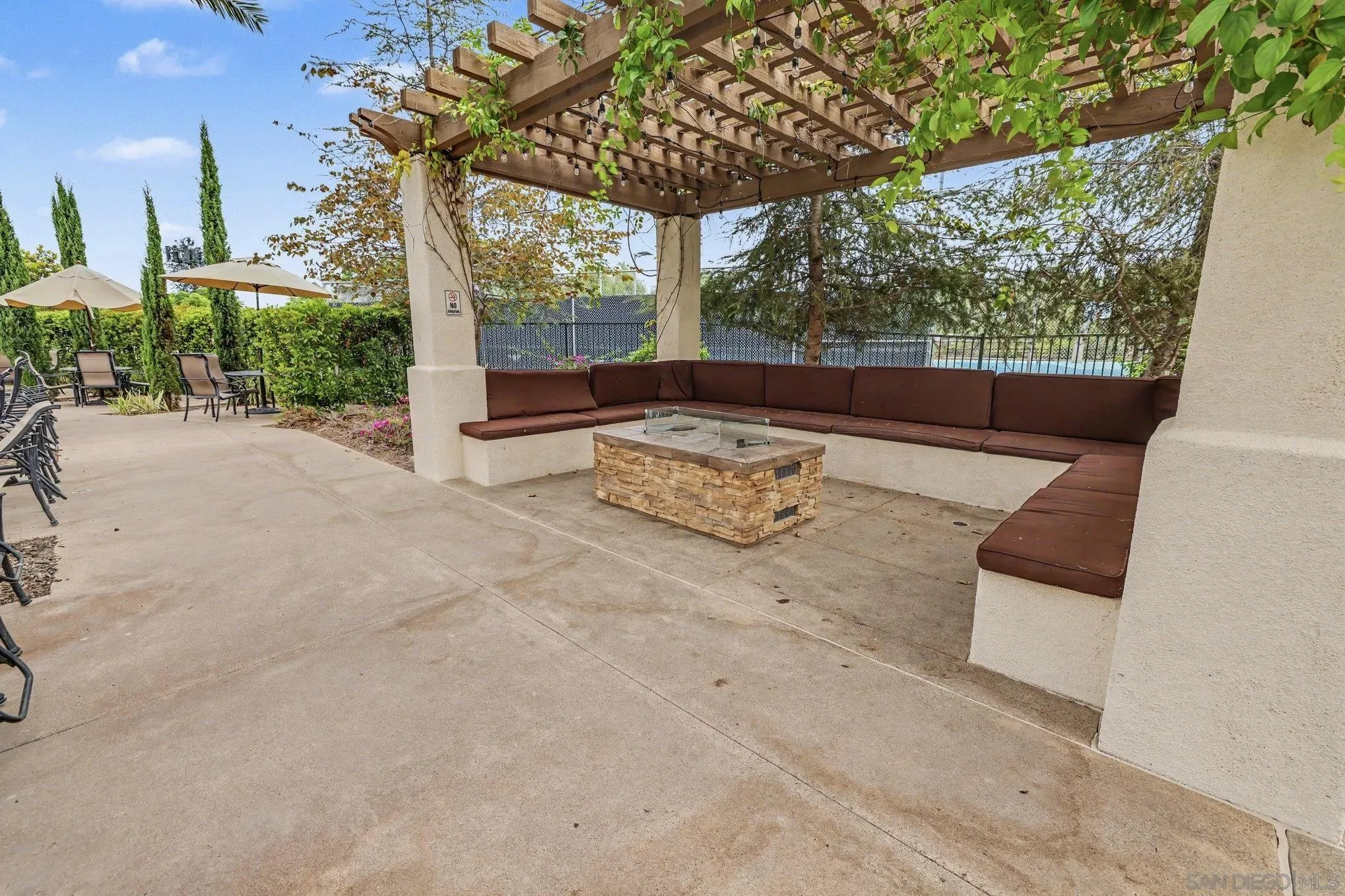 https://cdn.realtyfeed.com/cdn/127/260023078/5a61edd31e51a4fc721090fa03342d41.webp