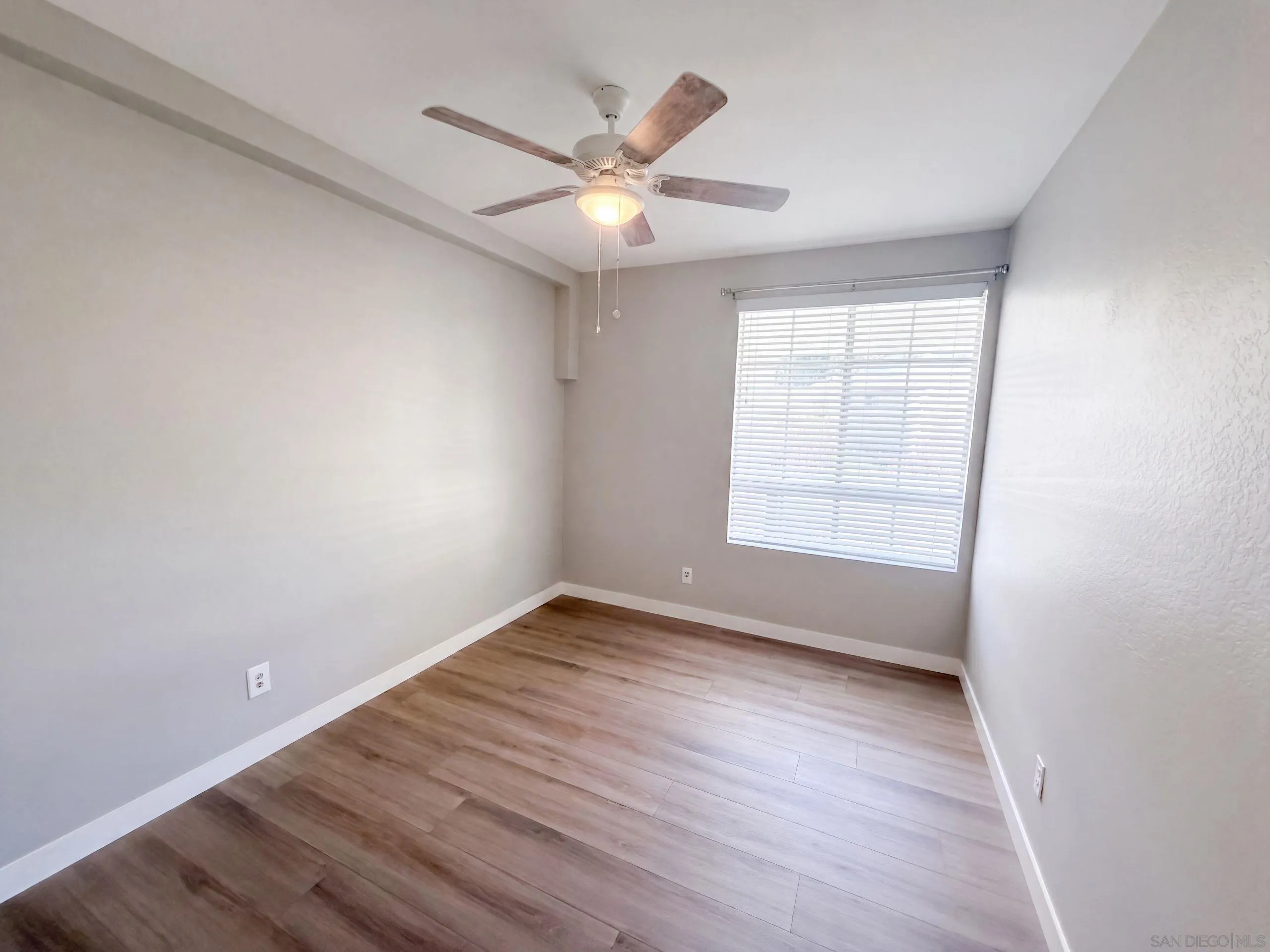 https://cdn.realtyfeed.com/cdn/127/260023079/87a7e46101cc37da8219d19cdc43d9b2.webp