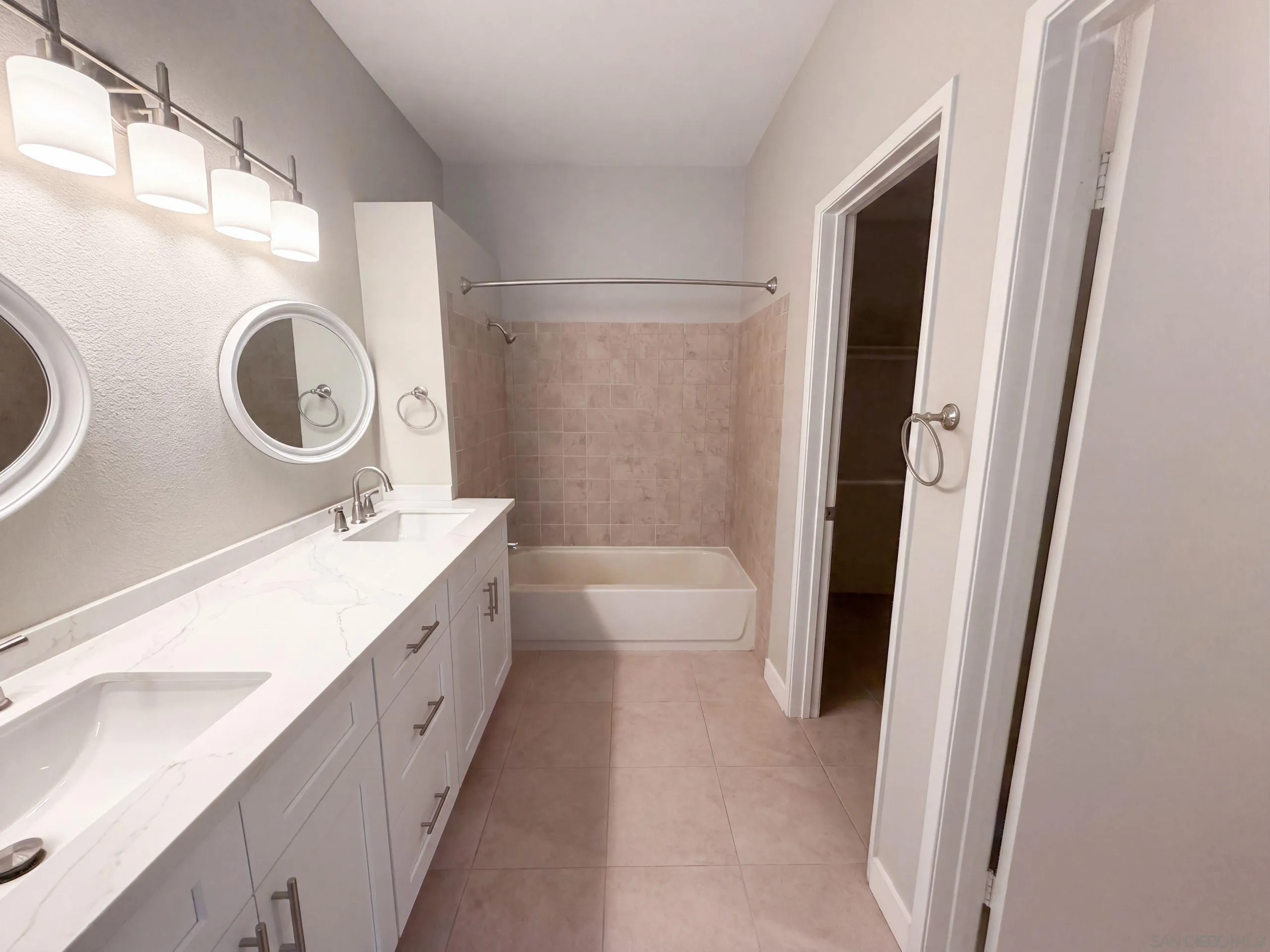 https://cdn.realtyfeed.com/cdn/127/260023079/e6990e026442049ae5b4c7560fb054e1.webp