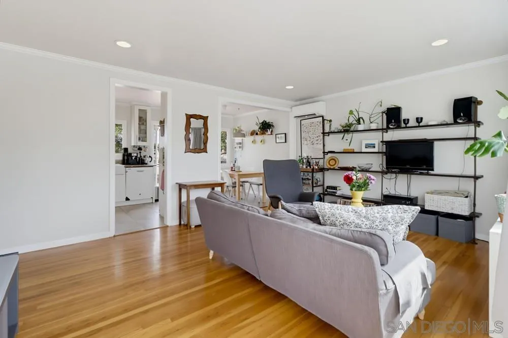 https://cdn.realtyfeed.com/cdn/127/260023080/08eca26dbd09f0dae79a9e7280a0d959.webp
