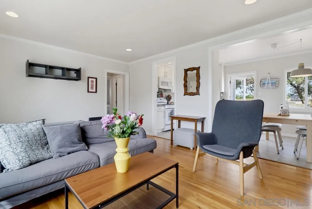 https://cdn.realtyfeed.com/cdn/127/260023080/252c617556e1f24ce2f38f0c5156e395.webp