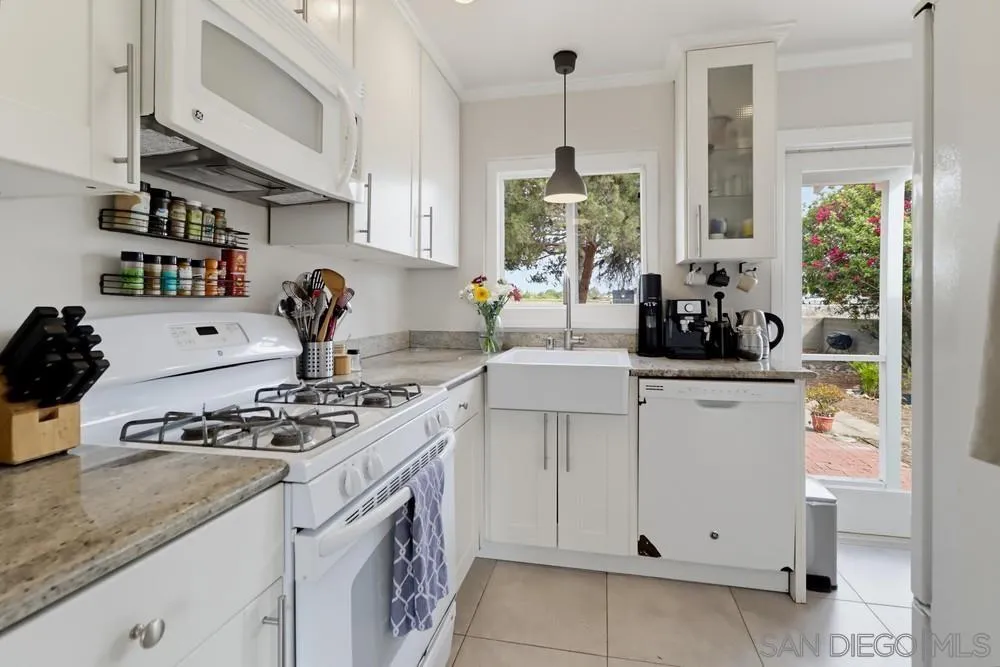 https://cdn.realtyfeed.com/cdn/127/260023080/a4e002f9989dee91790c8145d22fec19.webp