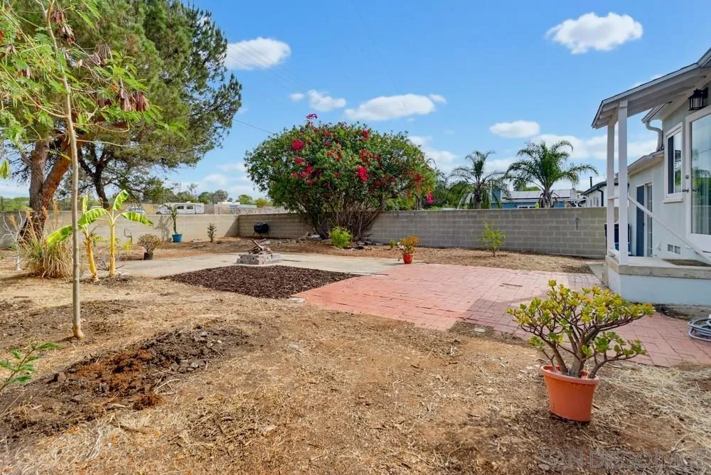 https://cdn.realtyfeed.com/cdn/127/260023080/bbe61f1aff8c4395fd00aabc3324b529.webp