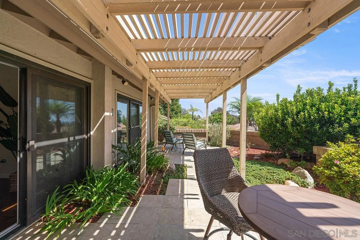 https://cdn.realtyfeed.com/cdn/127/260023083/2ec9549b6958b716c31e5f1b17d3ebac.webp