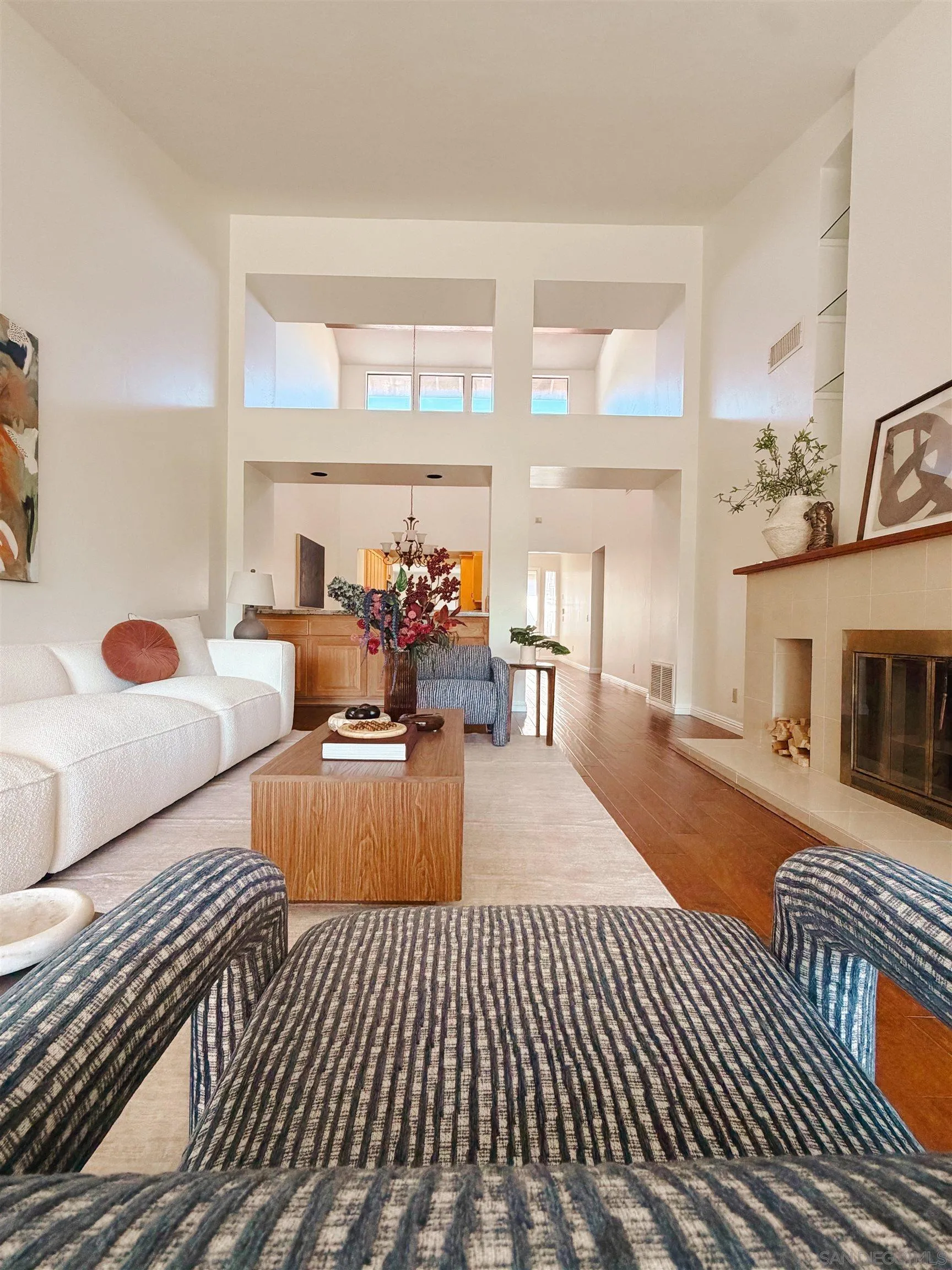 https://cdn.realtyfeed.com/cdn/127/260023083/2f1659b78082862359aa5db97a07def7.webp