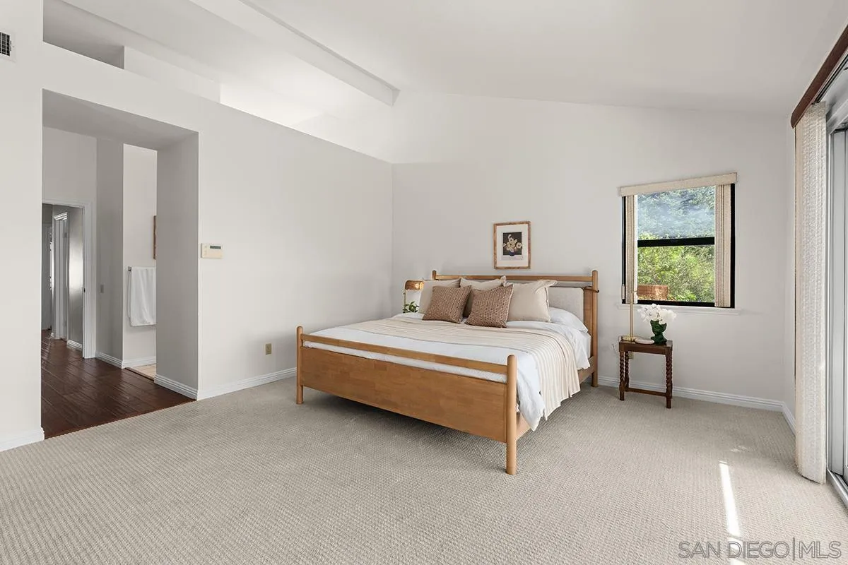 https://cdn.realtyfeed.com/cdn/127/260023083/347a8f01c5164949cb58e789121a674f.webp