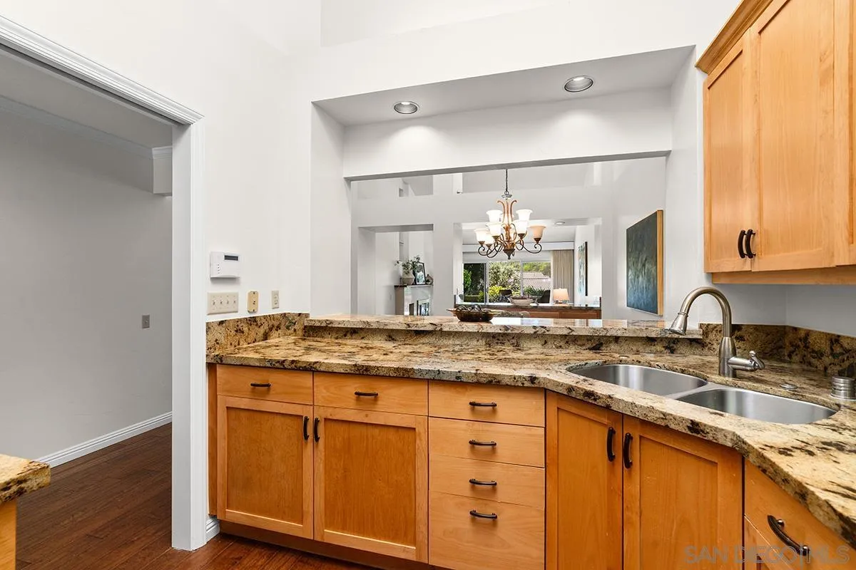 https://cdn.realtyfeed.com/cdn/127/260023083/8b7c218e0c7906402cdd96f93ffb54a5.webp