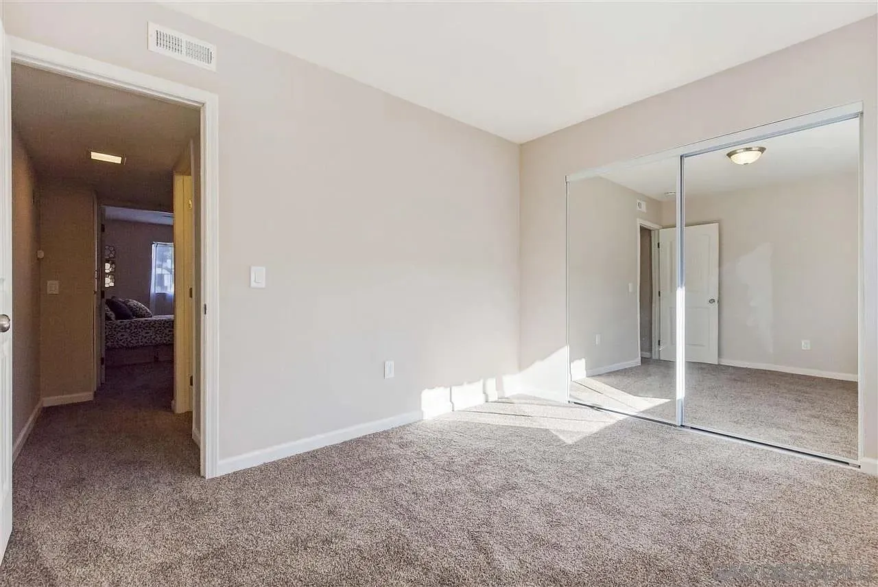 https://cdn.realtyfeed.com/cdn/127/260023084/267bcb4382735e4df9e51fea4cd8c2f6.webp