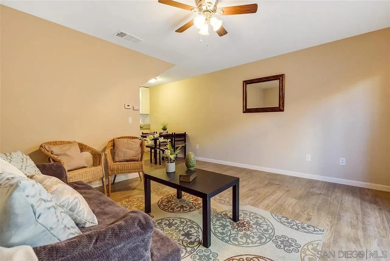 https://cdn.realtyfeed.com/cdn/127/260023084/8f042fb452efc6930af9284d4c7b1126.webp