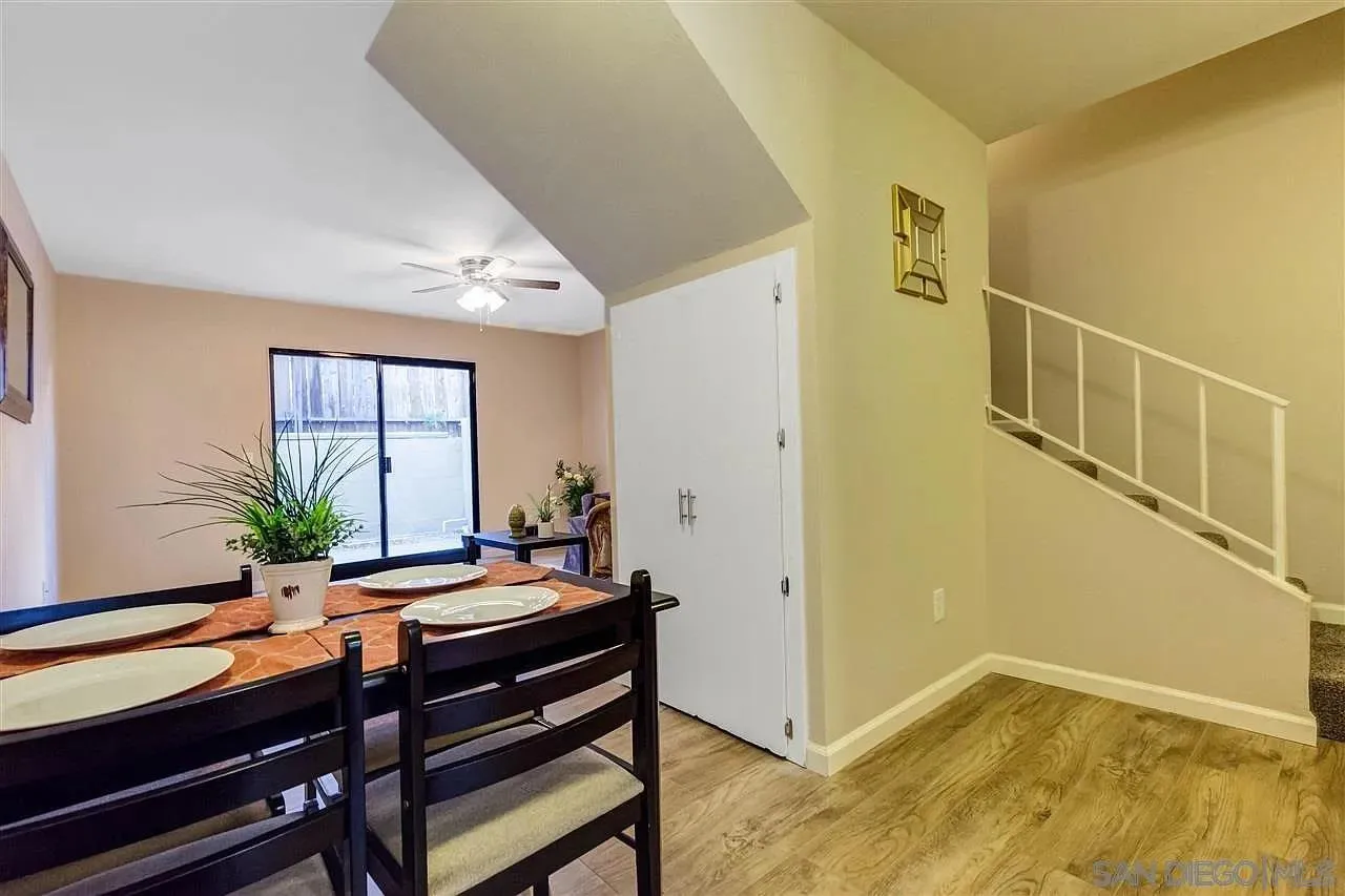 https://cdn.realtyfeed.com/cdn/127/260023084/b2f0cfe6f625c9b39d5c876bb45b2ca9.webp