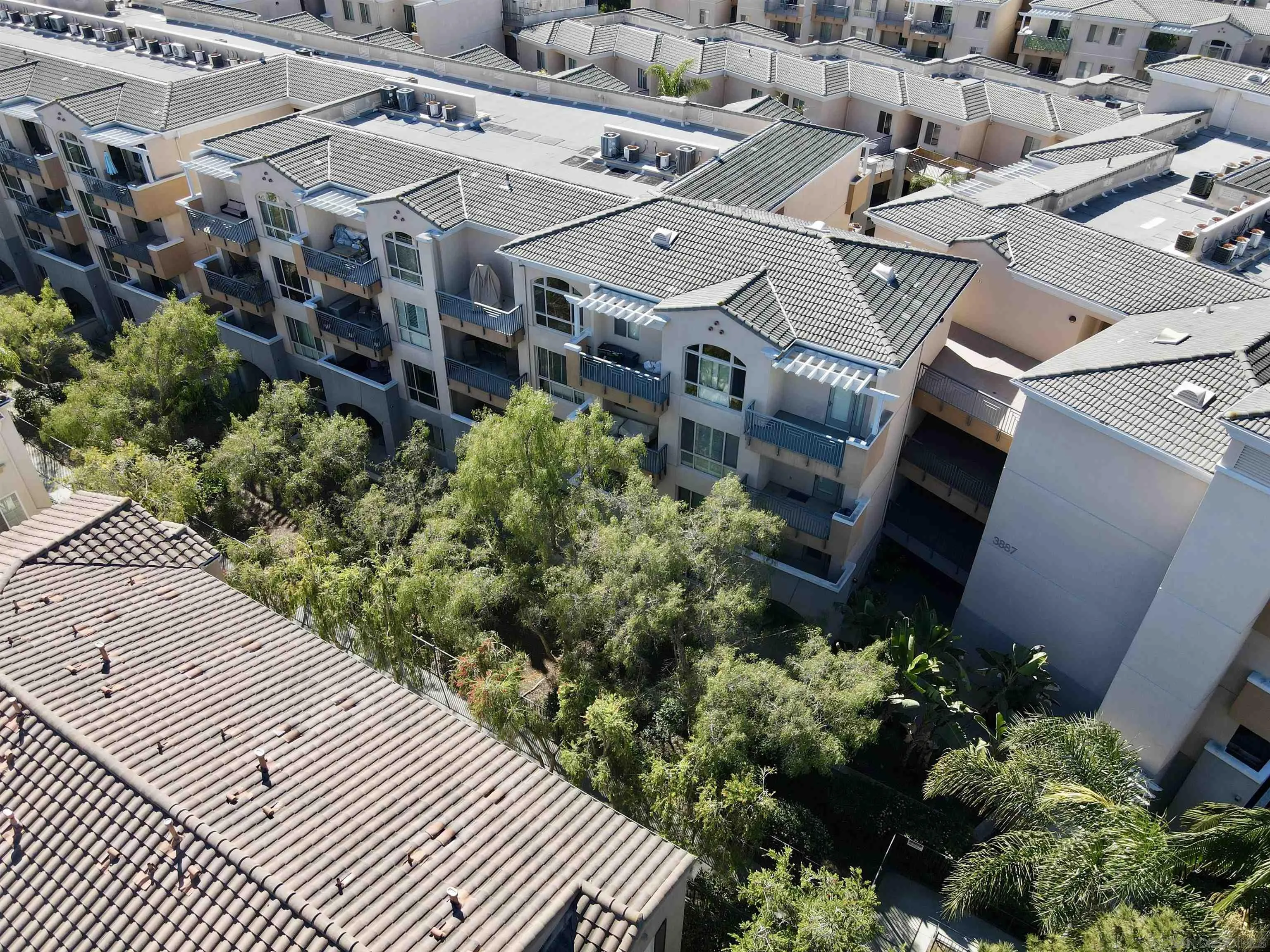 https://cdn.realtyfeed.com/cdn/127/260023087/6f9dc3a98ecc27f84f5081268fb70ca5.webp