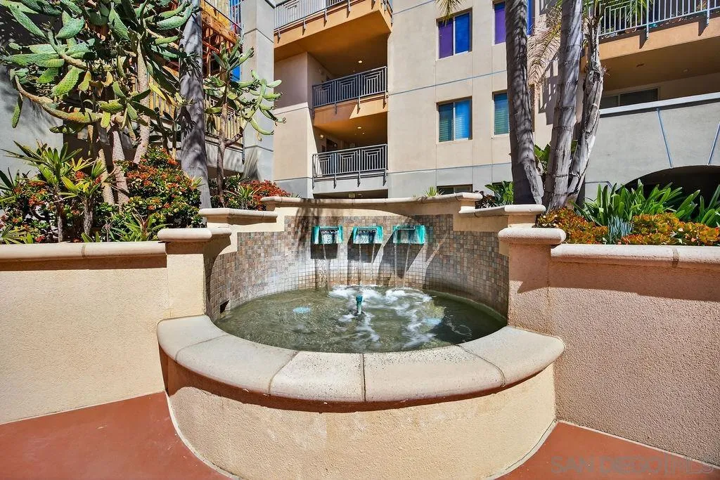 https://cdn.realtyfeed.com/cdn/127/260023087/79ecb62d8c6d124b9712ea7885b68587.webp