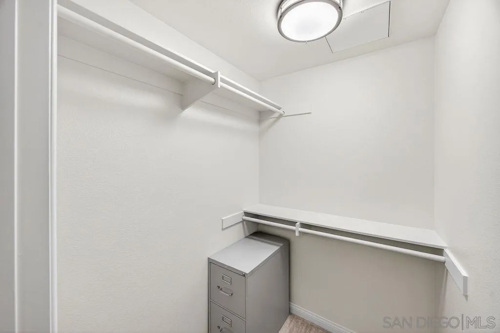 https://cdn.realtyfeed.com/cdn/127/260023087/ab3c9a14941172b68dfb28ff3841dd40.webp