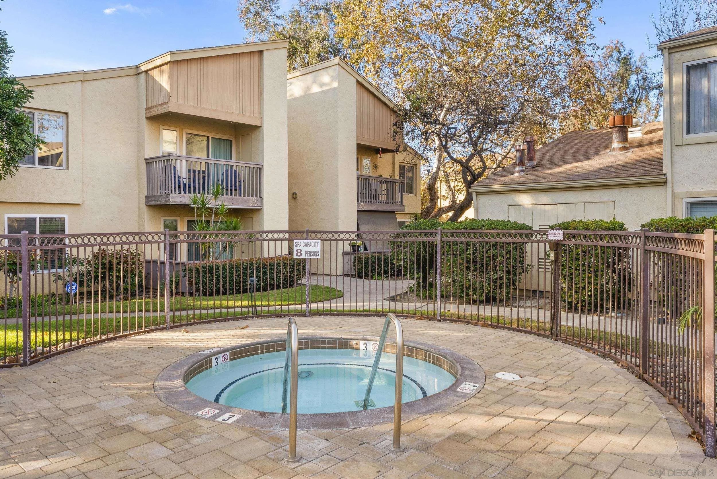 https://cdn.realtyfeed.com/cdn/127/260023090/b72725a416cc54fbcc7f6a33b2094f33.webp