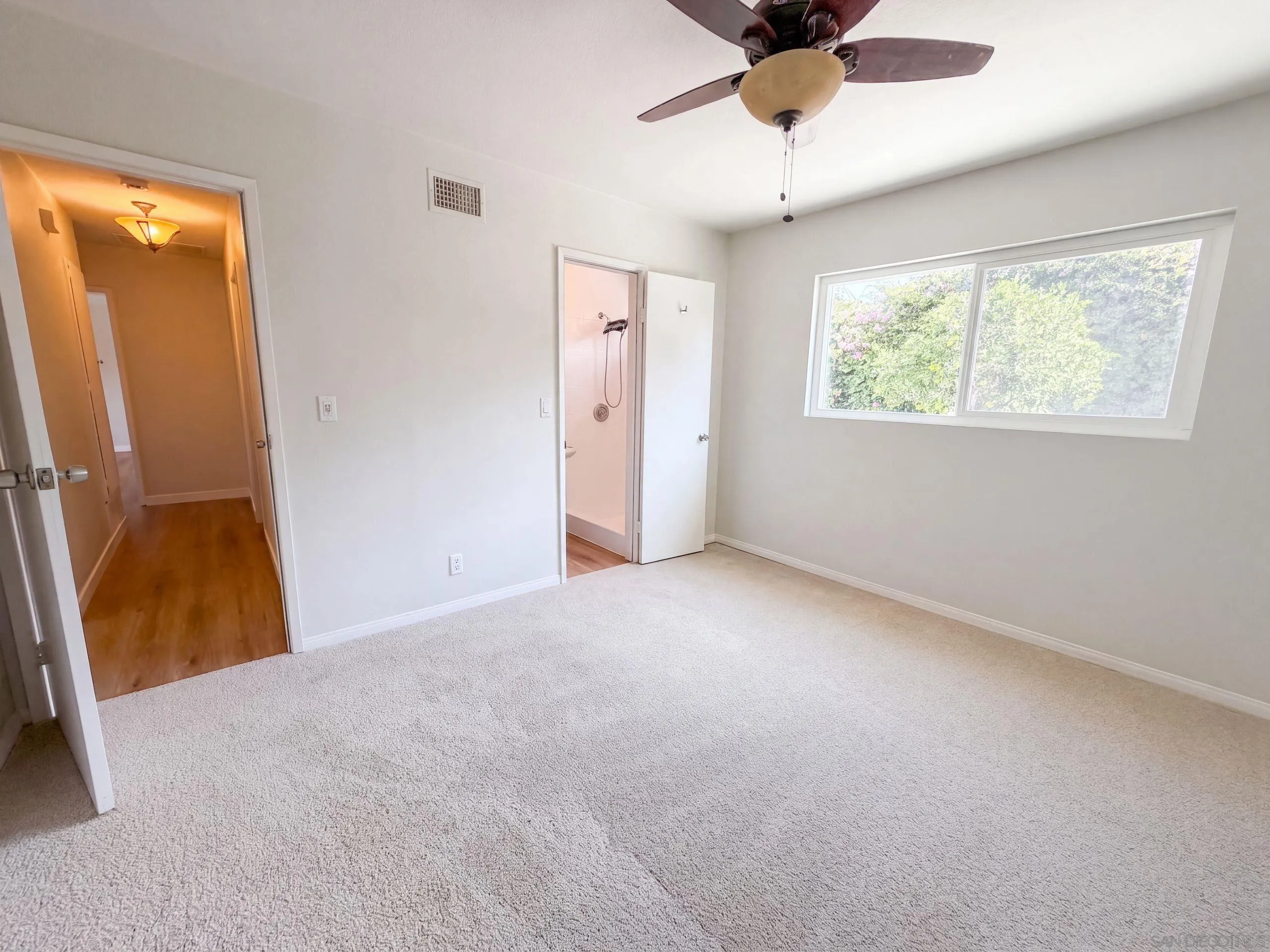 https://cdn.realtyfeed.com/cdn/127/260023094/07f50c29f3b6c0bfd00a3e1dcb28c01f.webp