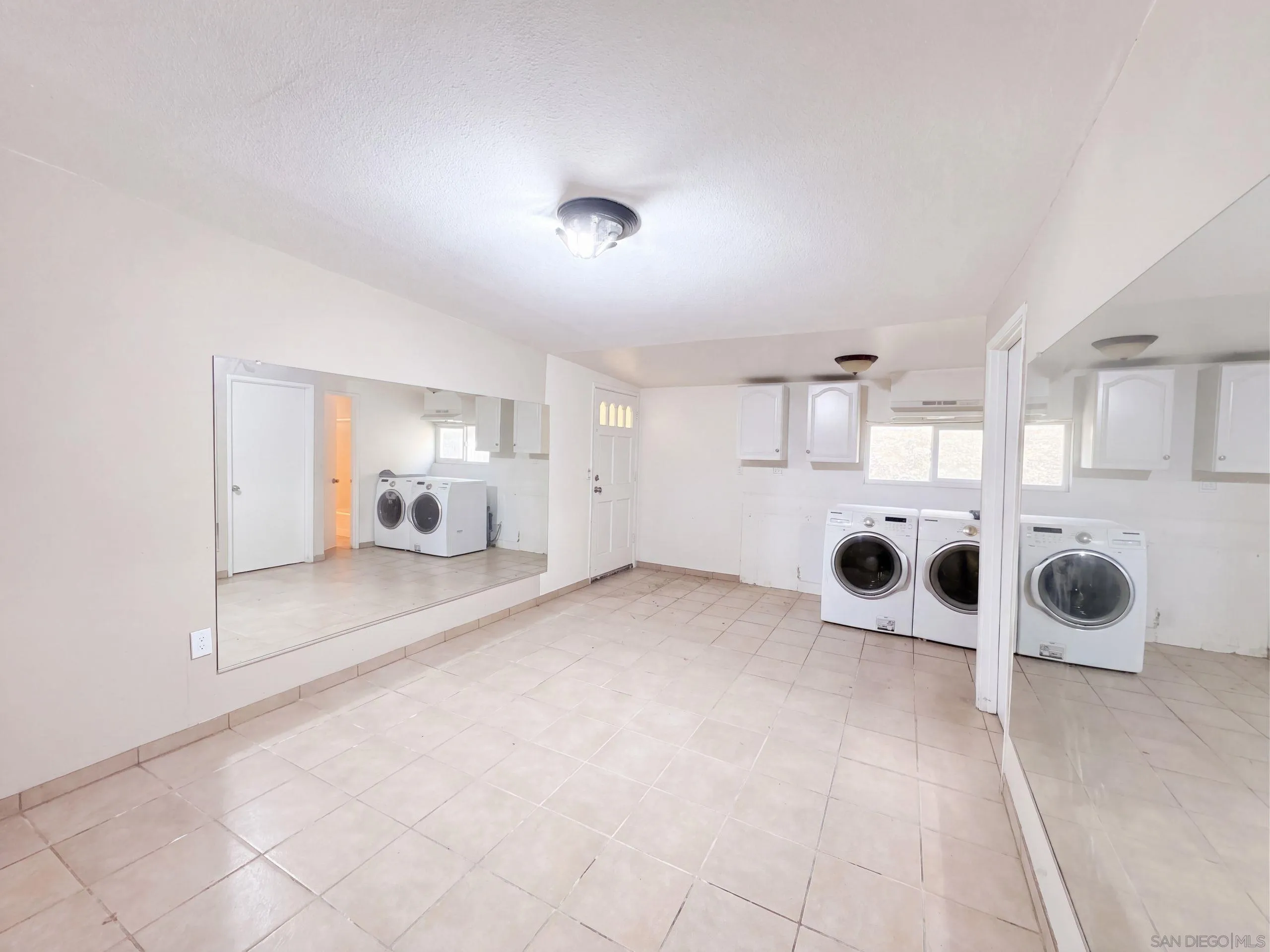 https://cdn.realtyfeed.com/cdn/127/260023094/ad35cc89cdf9fb3d636ef728e69be963.webp
