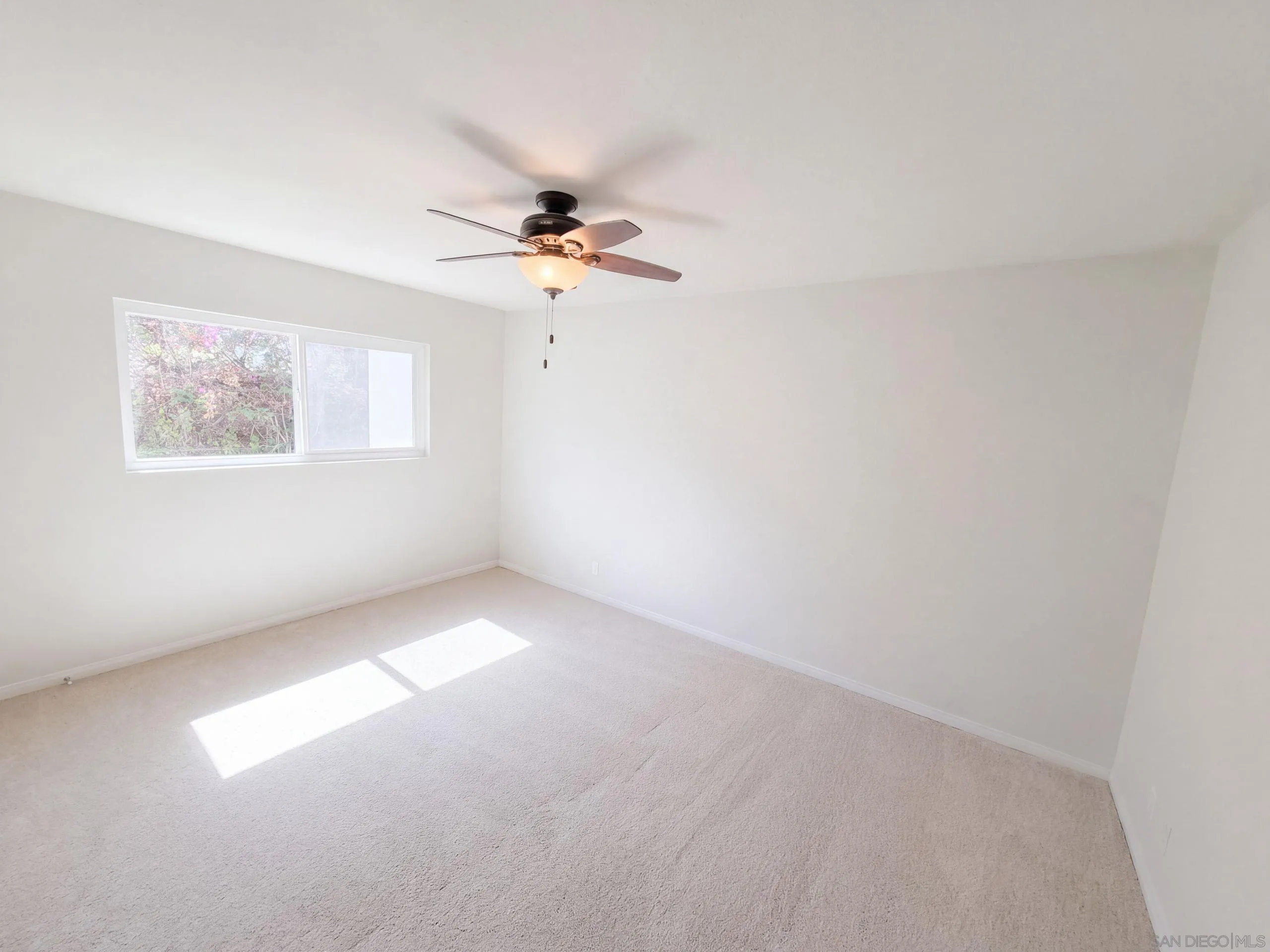 https://cdn.realtyfeed.com/cdn/127/260023094/d2922cdc25c3f1e1142da417b8b35ba7.webp