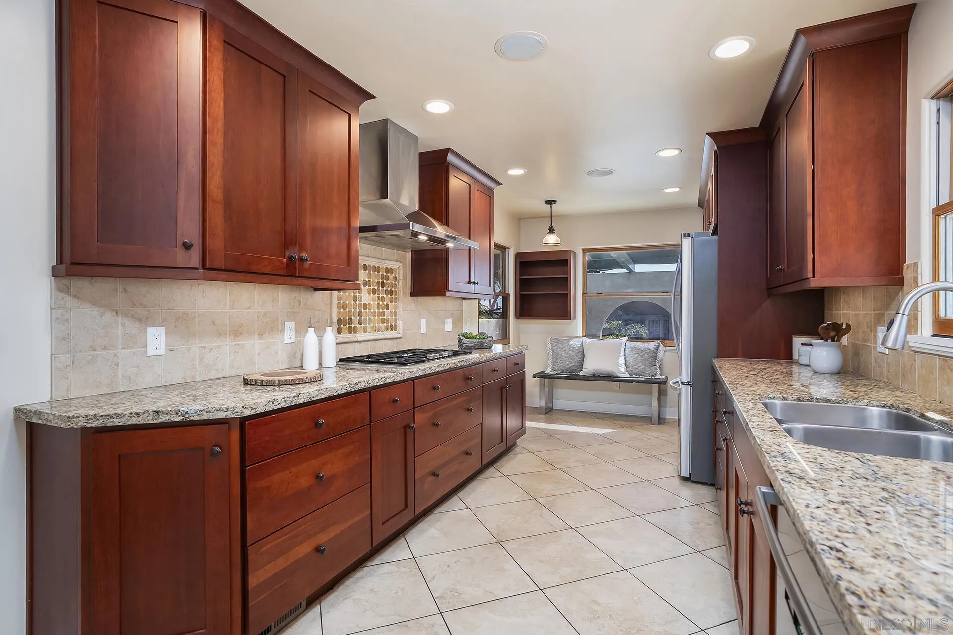 https://cdn.realtyfeed.com/cdn/127/260023098/381a5b88a87607493996366f0f91cba9.webp
