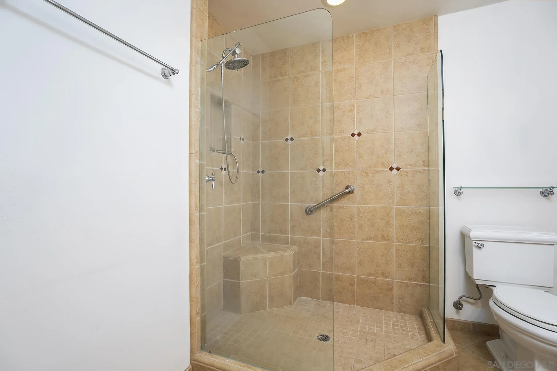https://cdn.realtyfeed.com/cdn/127/260023098/86826b81dcf5078d034b06fb908c0de6.webp