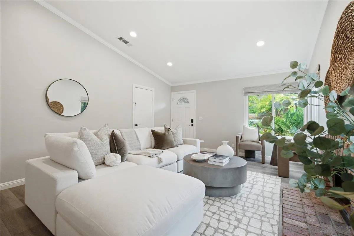 https://cdn.realtyfeed.com/cdn/127/260023102/1c452482d6259f65f66d876a091ab834.webp