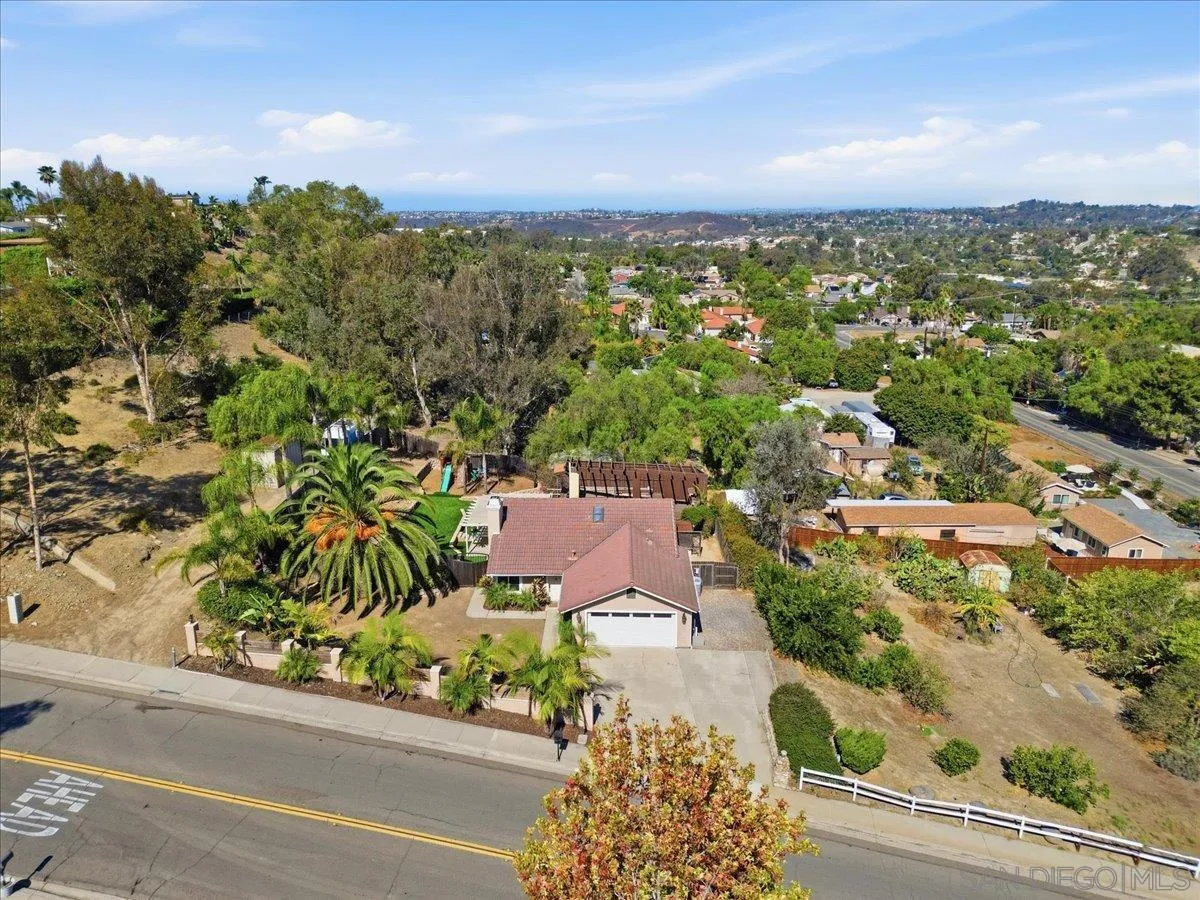 https://cdn.realtyfeed.com/cdn/127/260023102/3061c33249a94be2119c68b7894fdffb.webp