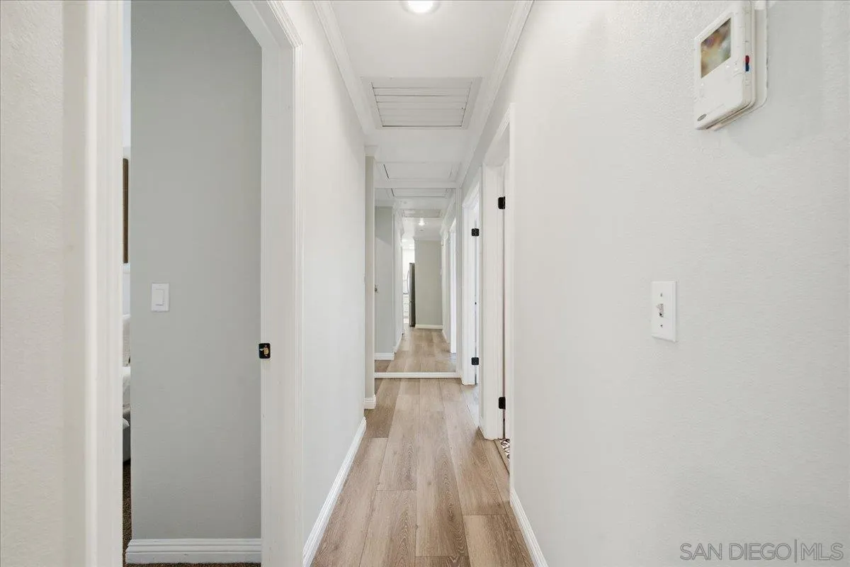 https://cdn.realtyfeed.com/cdn/127/260023102/31d338f70454f78f7db6a96afdf5b4e6.webp
