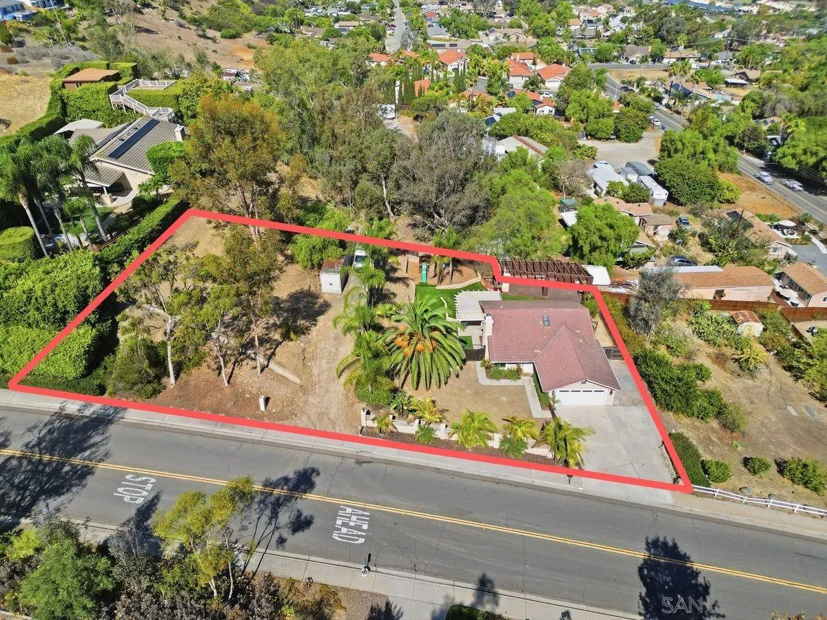 https://cdn.realtyfeed.com/cdn/127/260023102/36a49d87f610df7bec1008c96c3c326f.webp