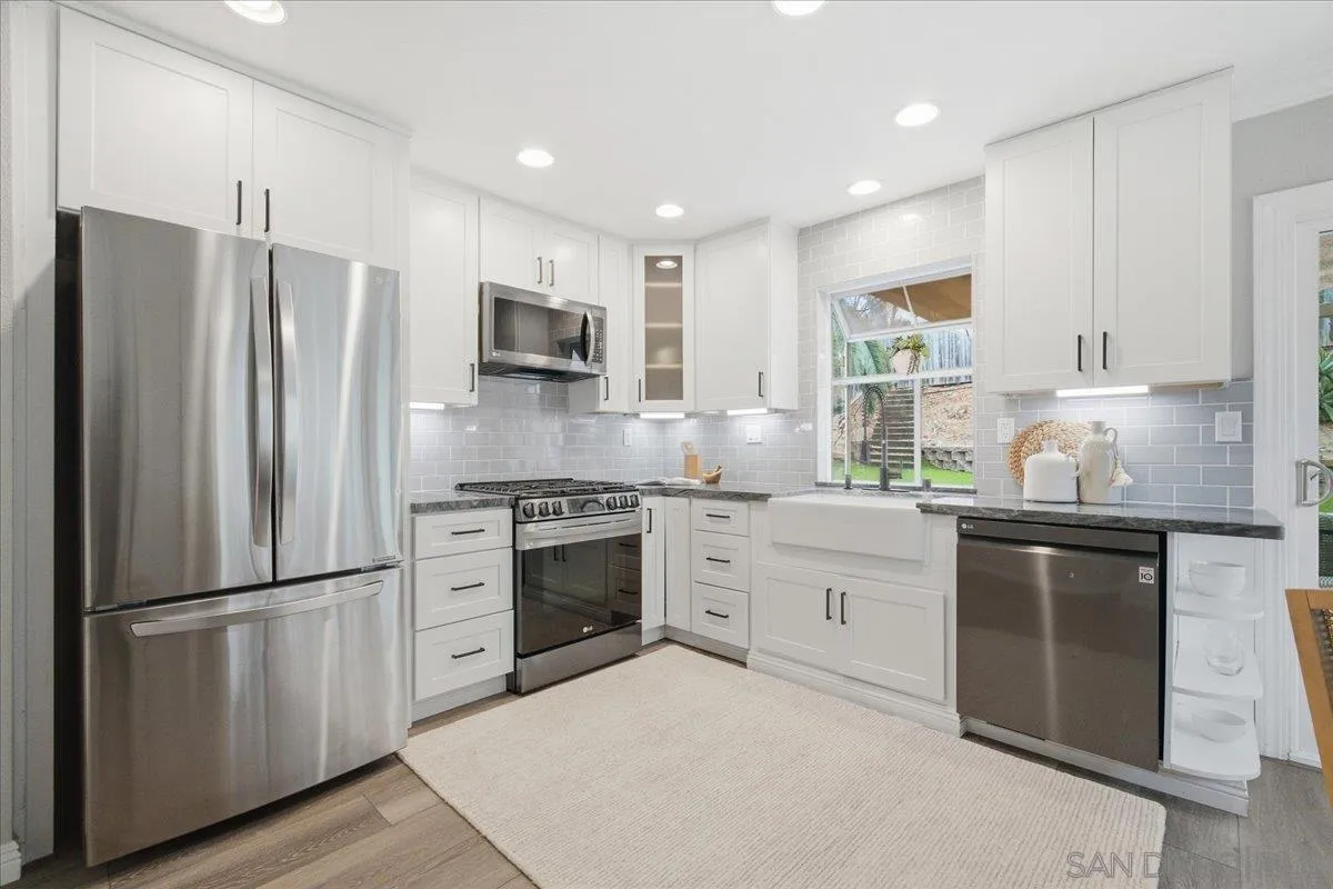 https://cdn.realtyfeed.com/cdn/127/260023102/fee57bcc5c04f06245e41d216648cb11.webp
