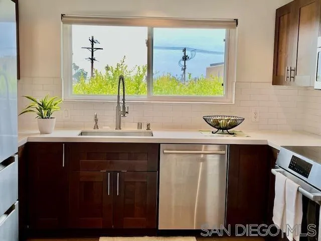 7434 Herschel Unit 7, La Jolla, CA 92037 - Photo 4 of 10, La Jolla, CA