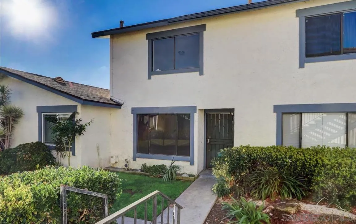 3433 Los Mochis Way, Oceanside, CA 92056 - Photo 2 of 9, Oceanside, CA