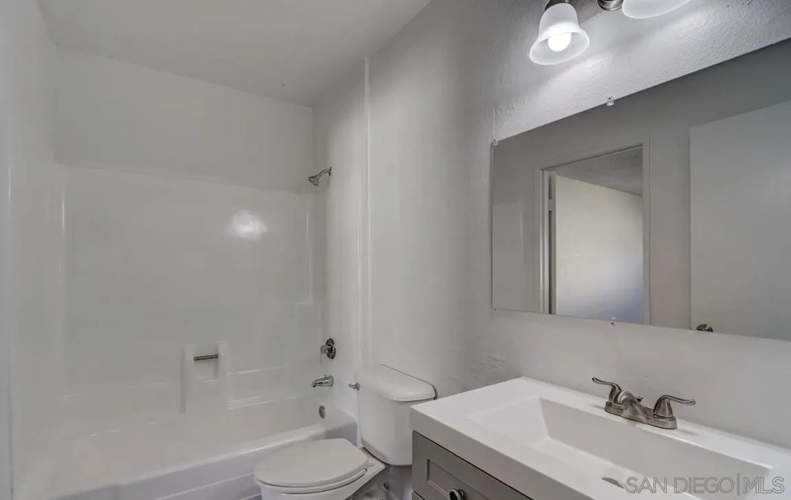 https://cdn.realtyfeed.com/cdn/127/260023109/8beff3a5327441e589ebcdc9175d776b.webp