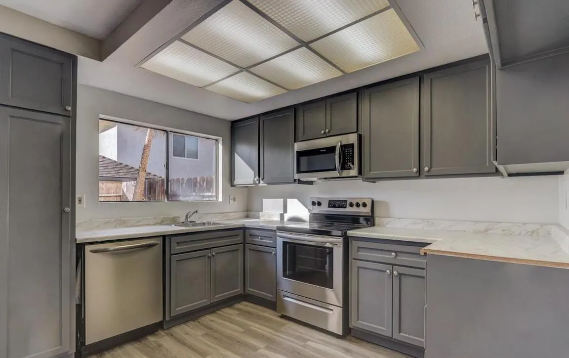 https://cdn.realtyfeed.com/cdn/127/260023109/8c1d4df987452cf8be0738d72aee5441.webp