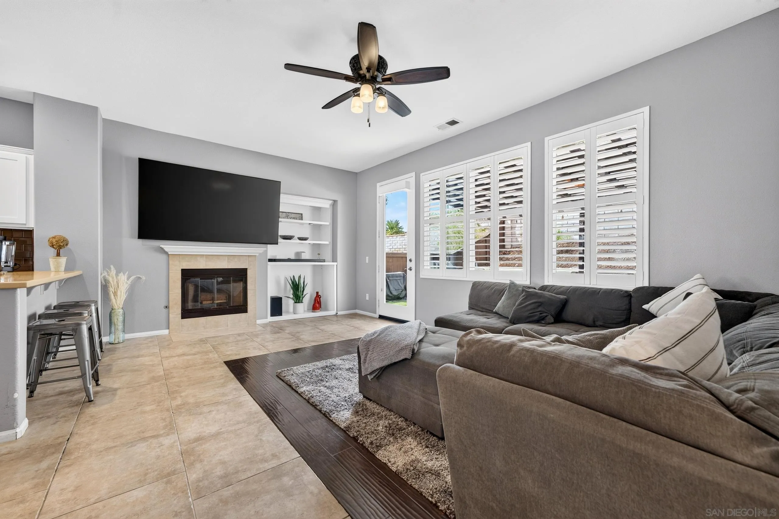 https://cdn.realtyfeed.com/cdn/127/260023112/99c84a690d4caad0fd182042b94b04d4.webp