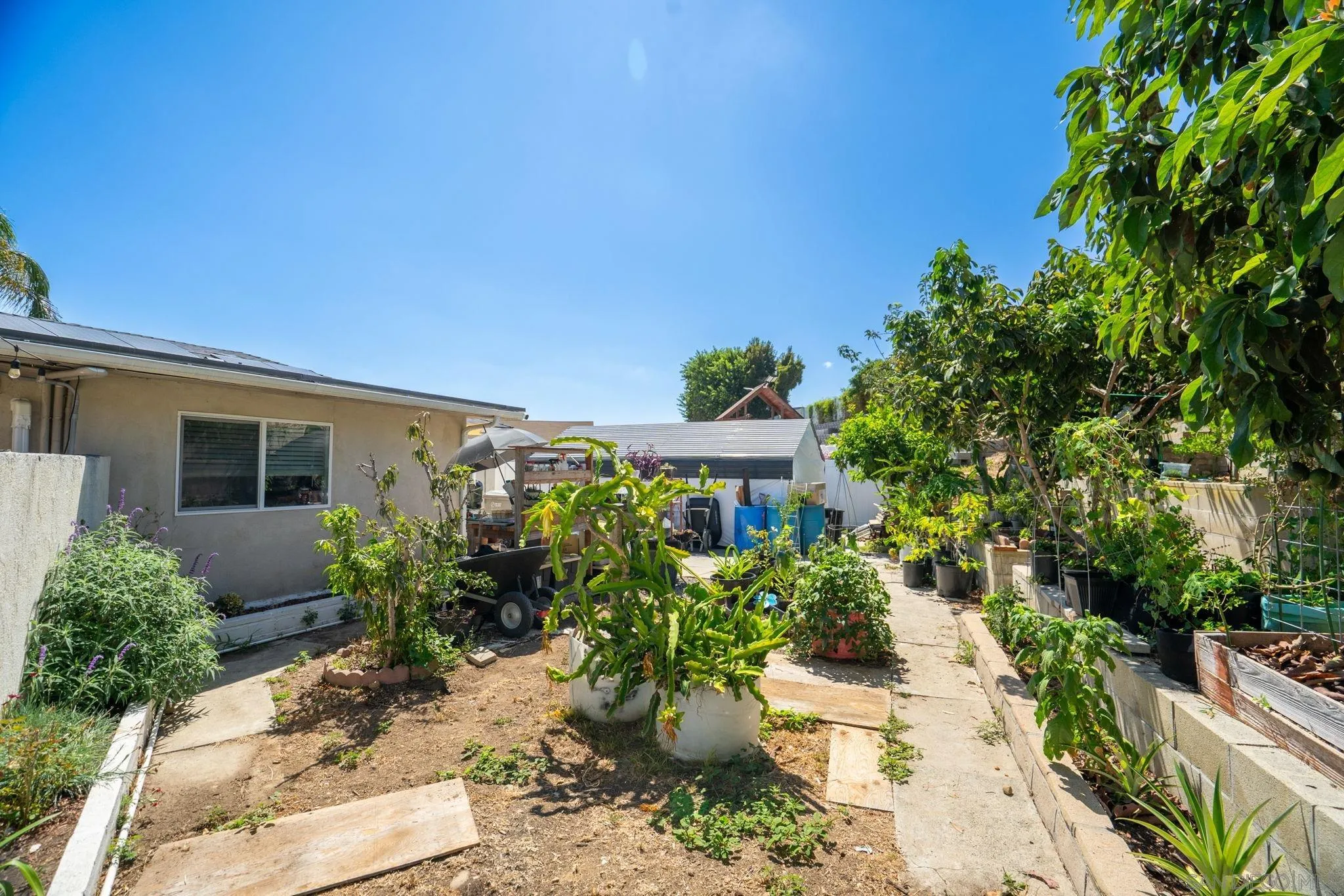 https://cdn.realtyfeed.com/cdn/127/260023115/1582b99b1f587dbc8d951c18be6b9aa4.webp