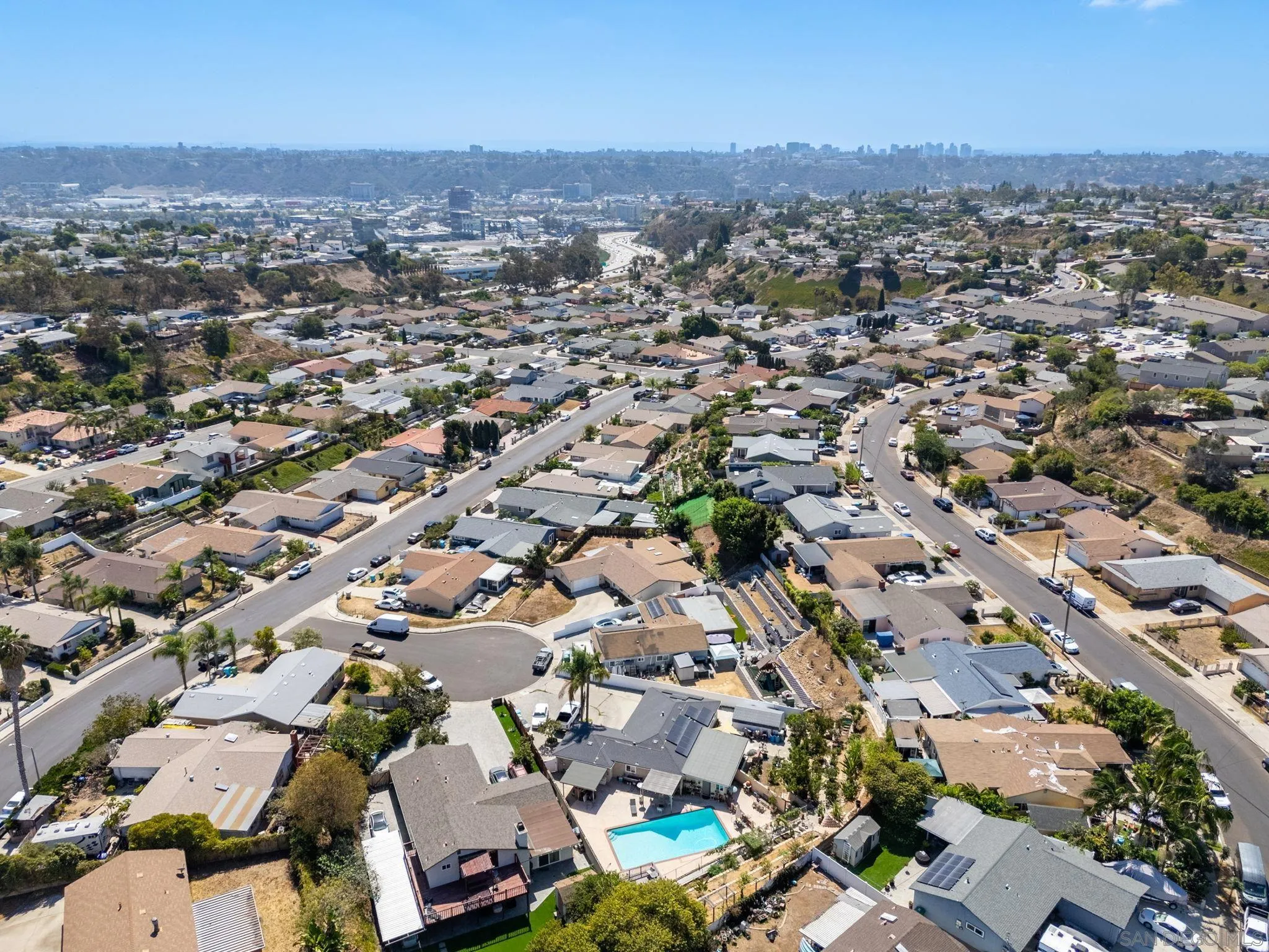 https://cdn.realtyfeed.com/cdn/127/260023115/6568b53213557b93318f94cb09541b44.webp