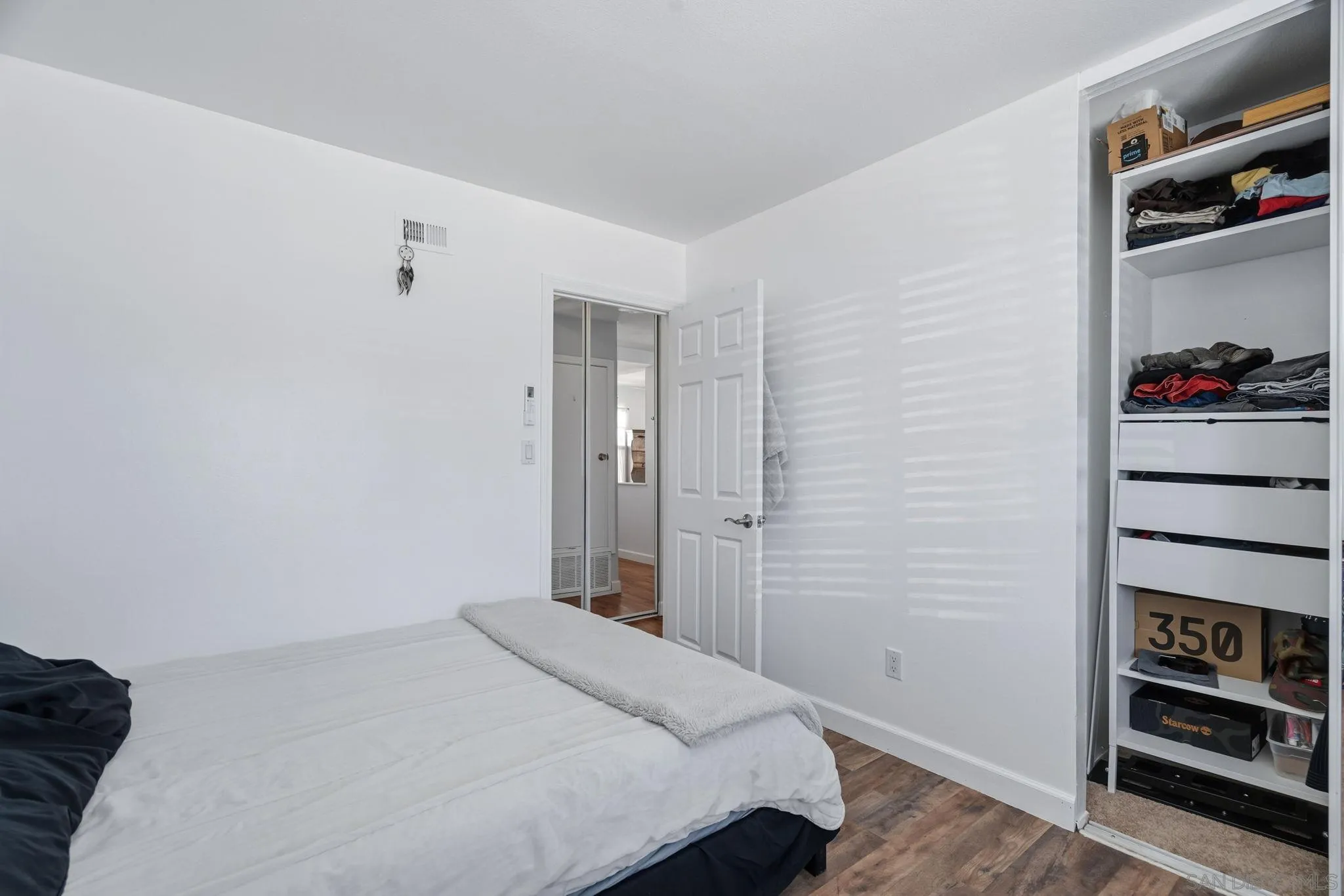 https://cdn.realtyfeed.com/cdn/127/260023115/836e413efd6cfe5e40c7322631dc23bc.webp
