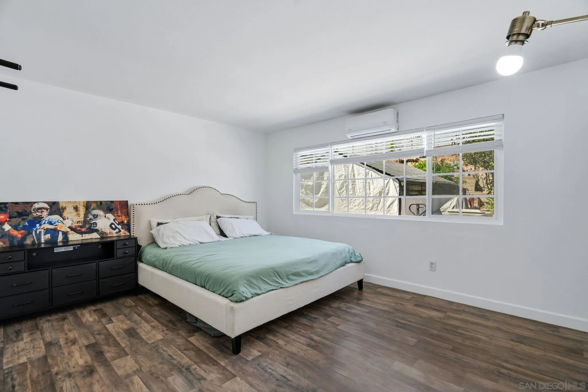 https://cdn.realtyfeed.com/cdn/127/260023115/99ee4c2be45f7857e1c3243b29bf77fc.webp