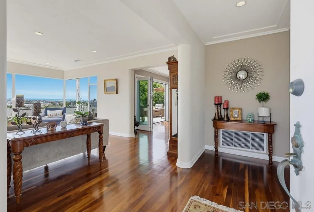 https://cdn.realtyfeed.com/cdn/127/260023116/0a71f57ddd937266a71c3f1ad2a8e750.webp
