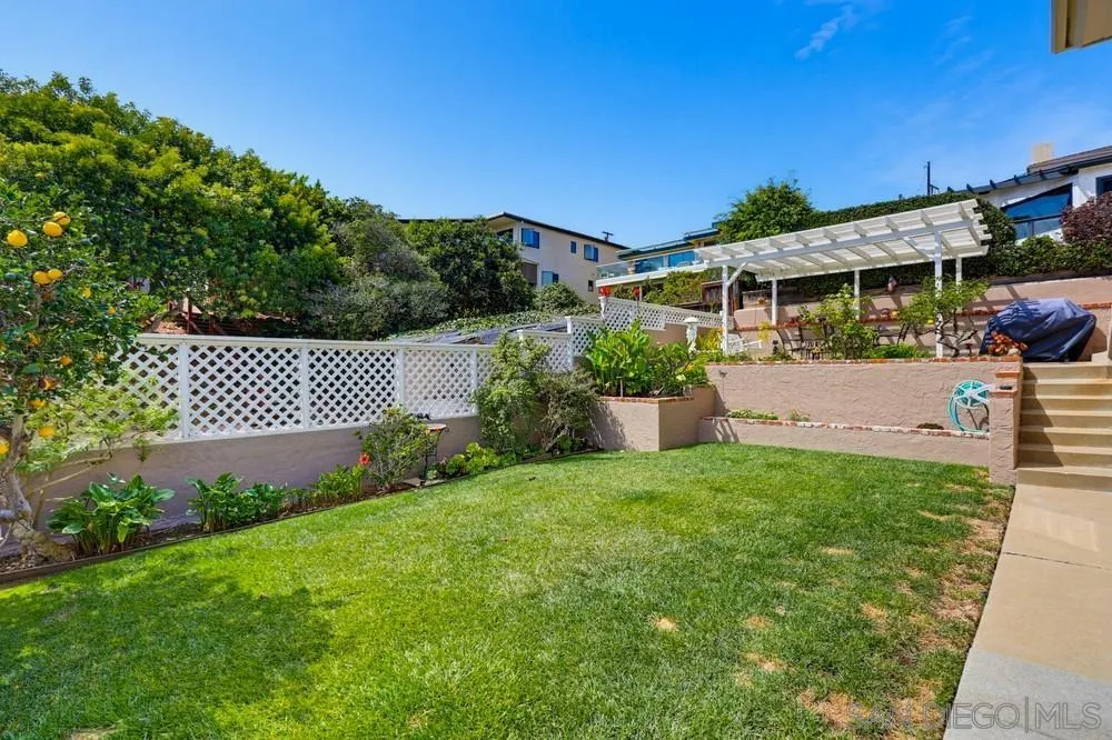https://cdn.realtyfeed.com/cdn/127/260023116/1b9a1dfd544a82bb252b426ce69a7bc8.webp