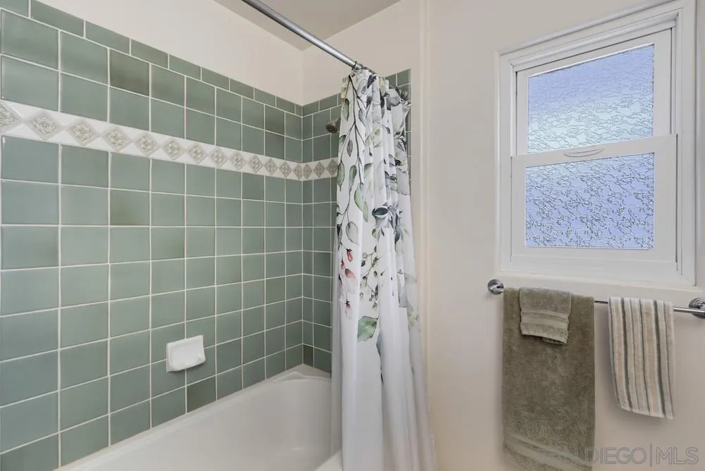 https://cdn.realtyfeed.com/cdn/127/260023116/95ddef205bab1c3fd926e1de52a4472e.webp