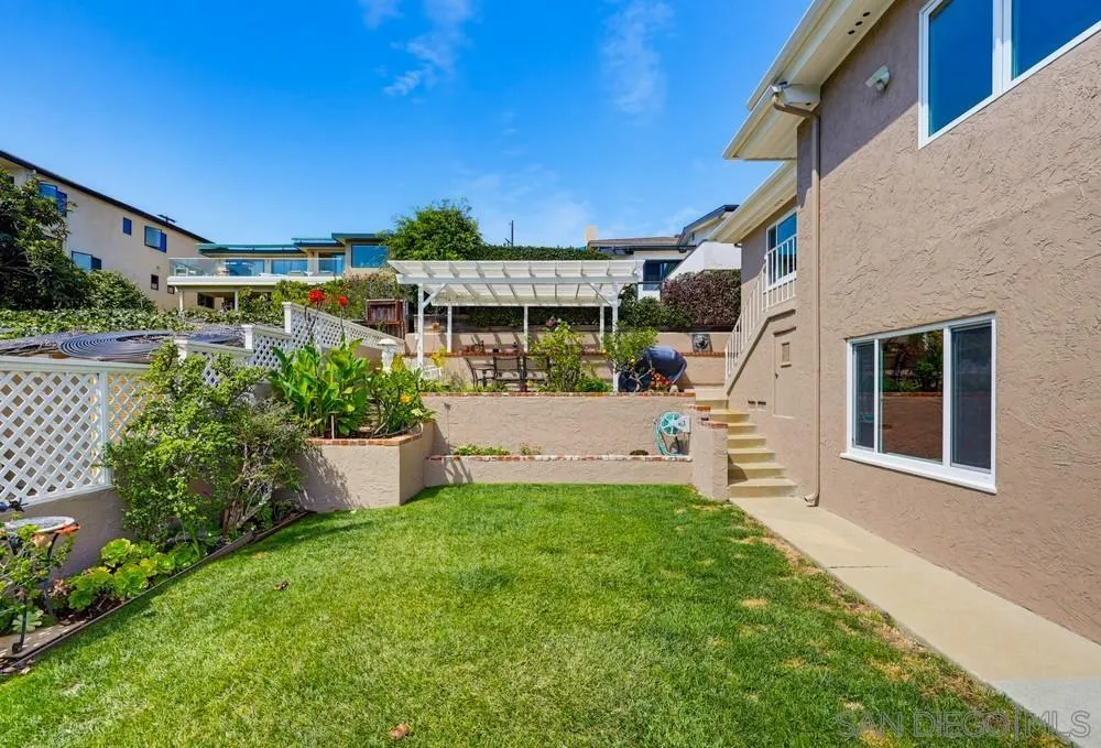 https://cdn.realtyfeed.com/cdn/127/260023116/9df8536fc1395fef672949c00ee45b49.webp